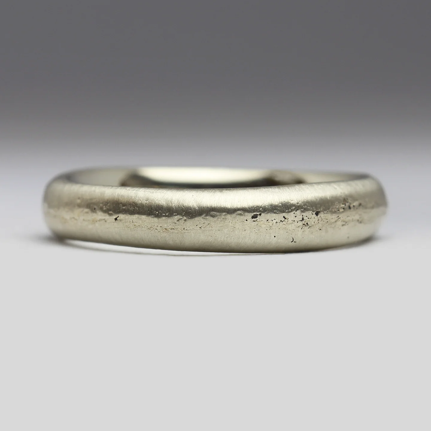 4mm Comfort Sandcast Ring - Image 9