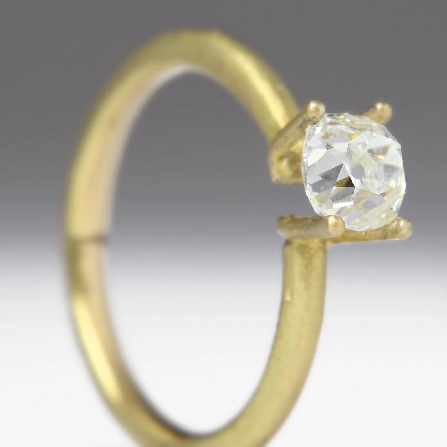 5.4mm 0.93ct Old Mine Cut Vintage Diamond - Image 3