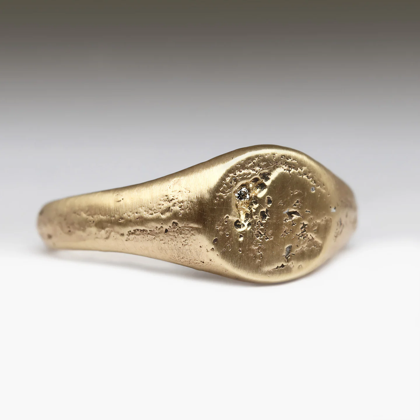 9mm Sandcast Diamond Signet Ring - Image 3