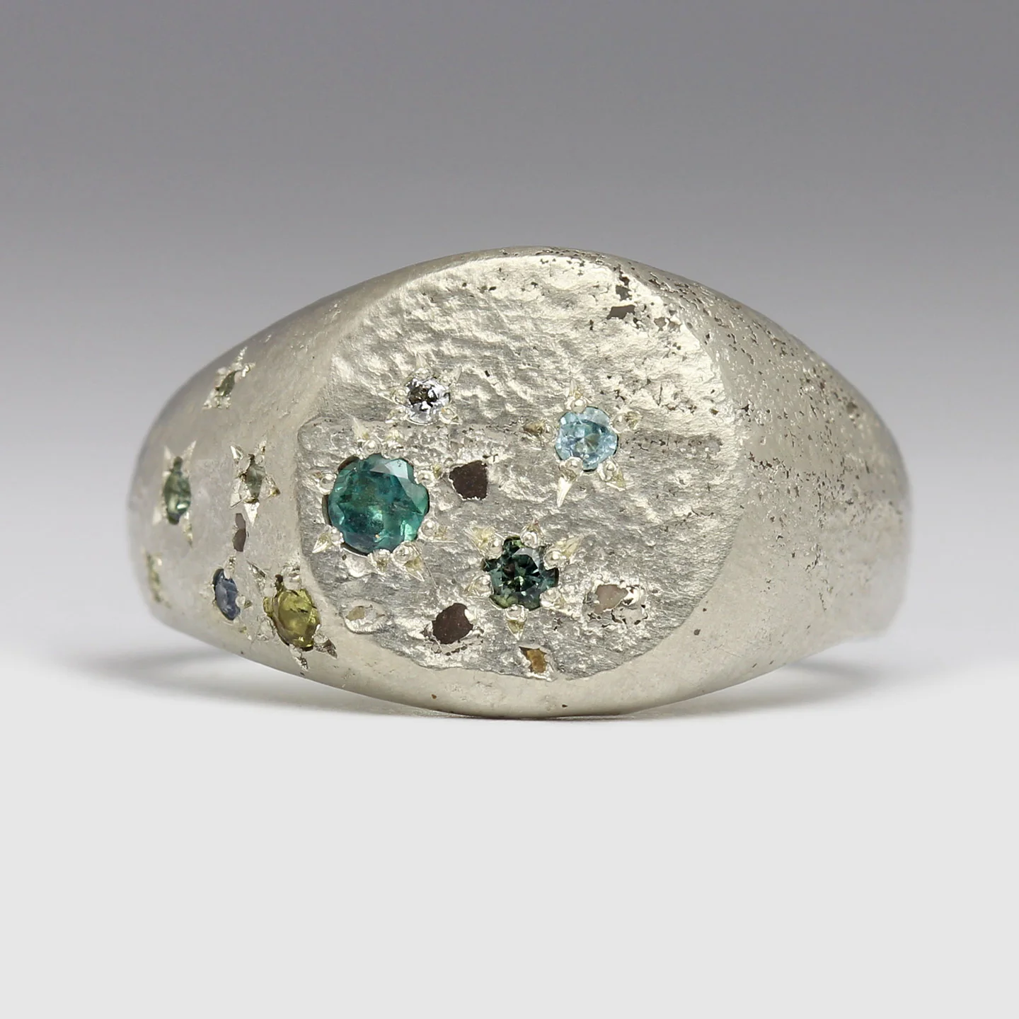 Blue & Green Cascading Silver Gemstone Signet Ring - Size O1/4 - Image 3