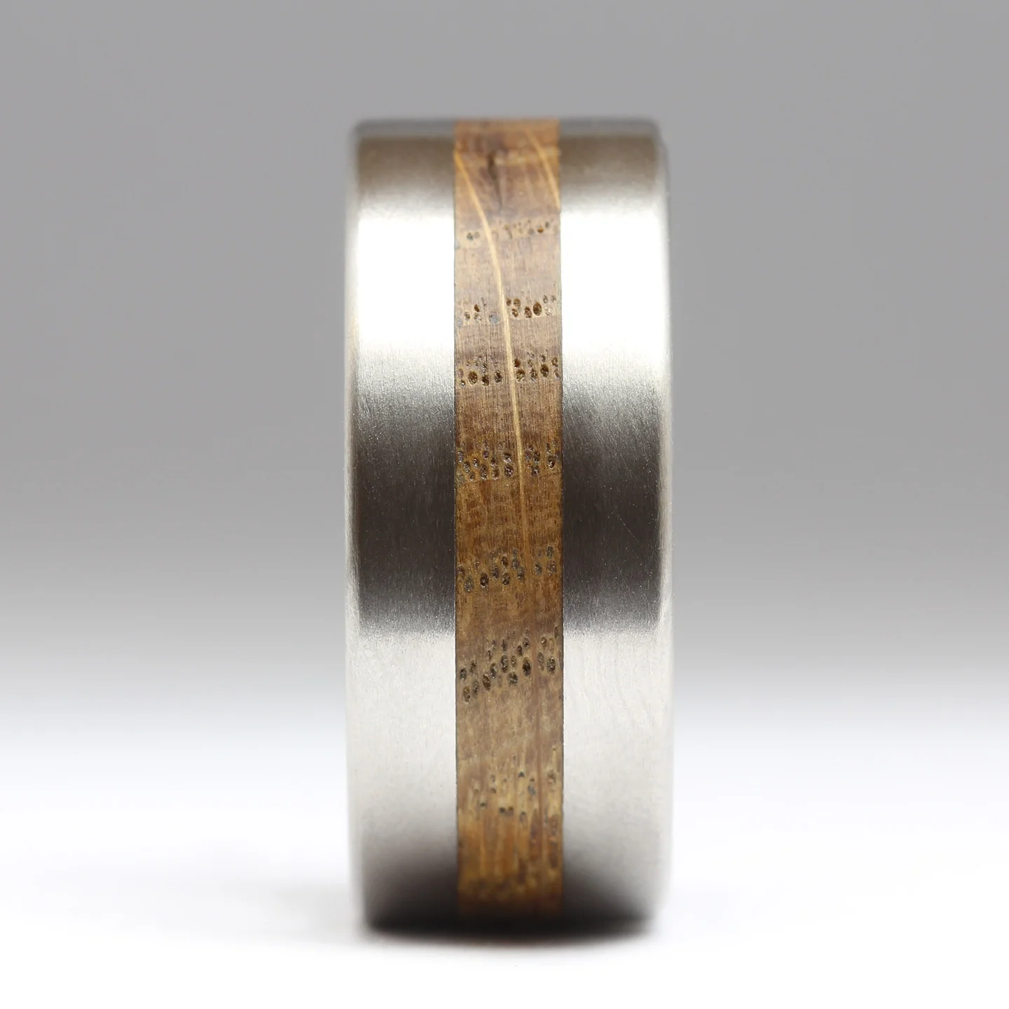 R6 10mm Central Inlay Wood Ring - Image 3