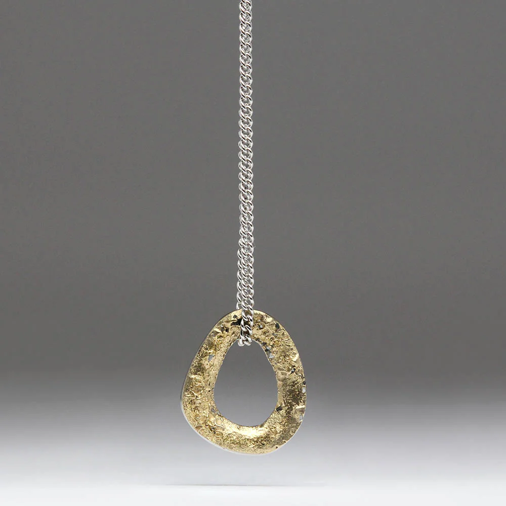 Sandcast 9ct Yellow Gold and Diamond Pendant - Image 3