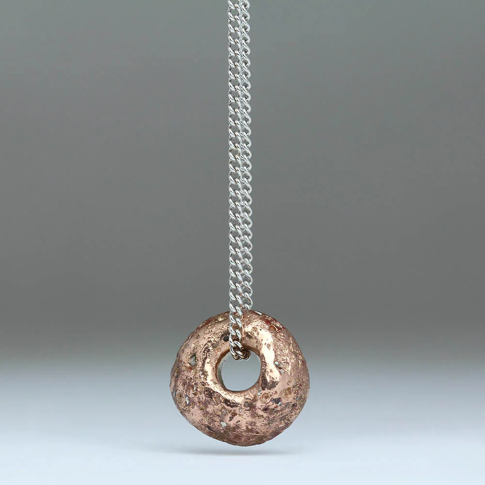 Sandcast 9ct Gold Drop Pendant - Image 7